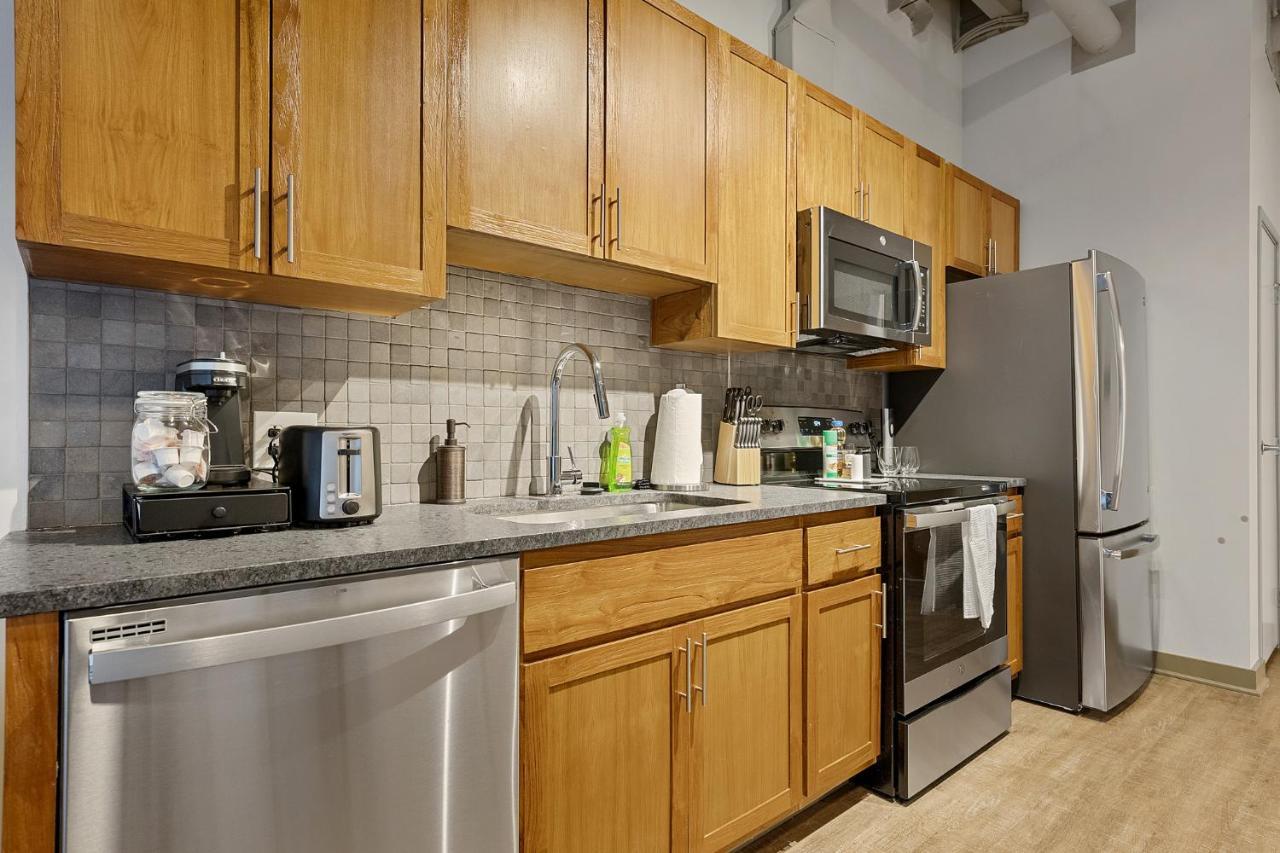 Brooklyn Style Studio Loft Minutes From Firstenergy Stadium 210 Кливланд Екстериор снимка